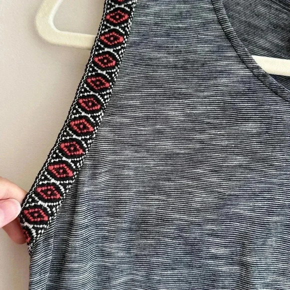 W5 Black and White Marble Striped Tank Top with Aztec Print Shoulders, Size Med - Picture 7 of 15